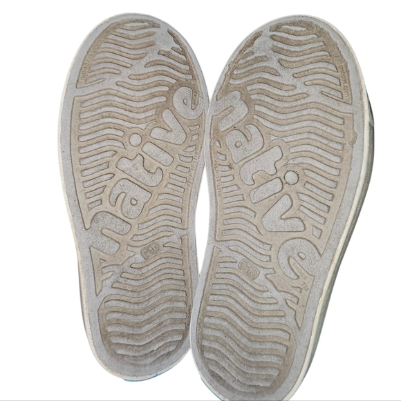 Native Shoes - Picture 4 of 7
